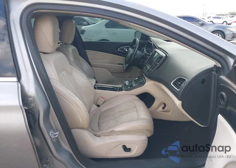 2016 Chrysler 200 C z USA, uszkodzony, nr VIN 1C3CCCCB9GN135384